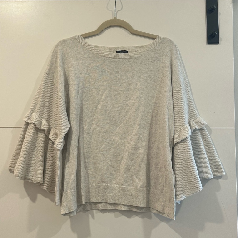Ann Taylor Factory Light Gray Balloon Ruffle Sleeve Women's Sweater